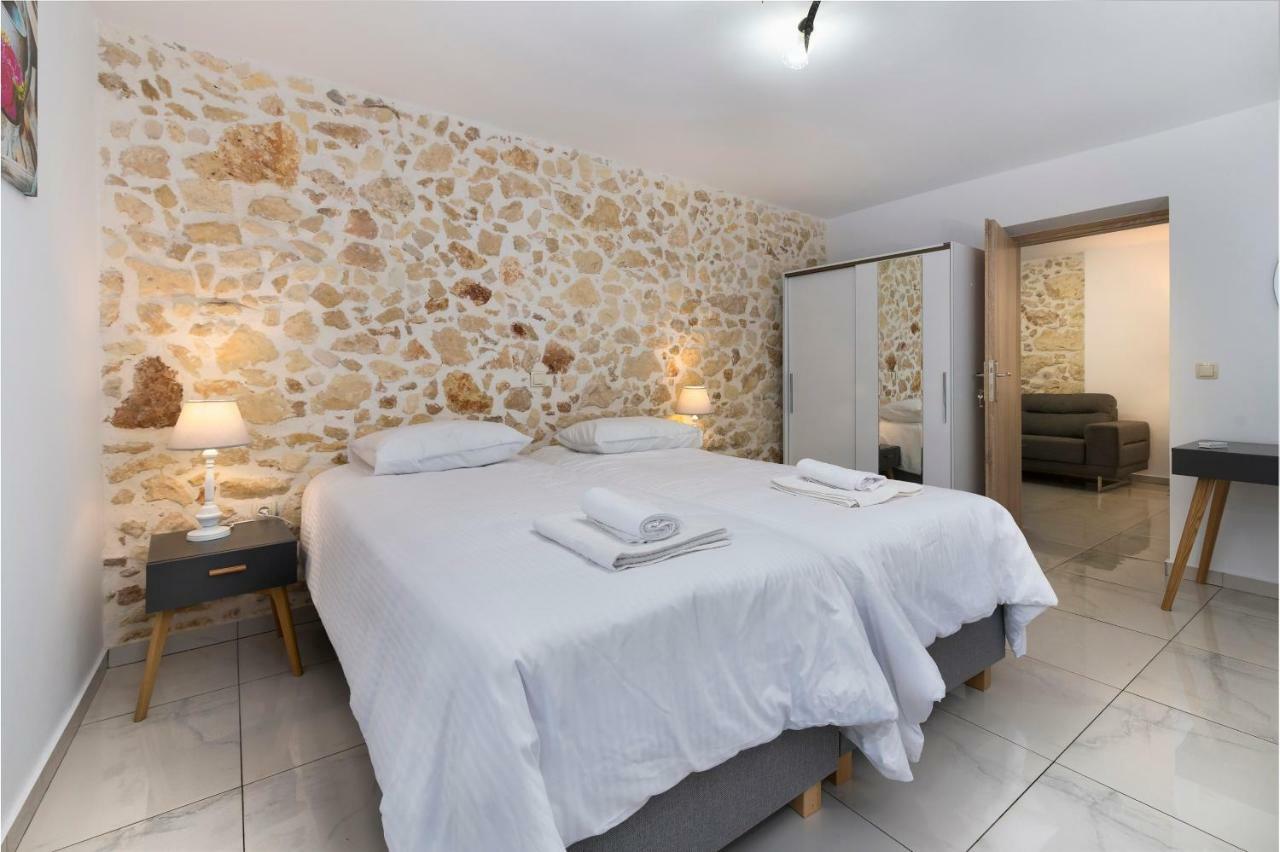Wave Apartment Chania  Bagian luar foto
