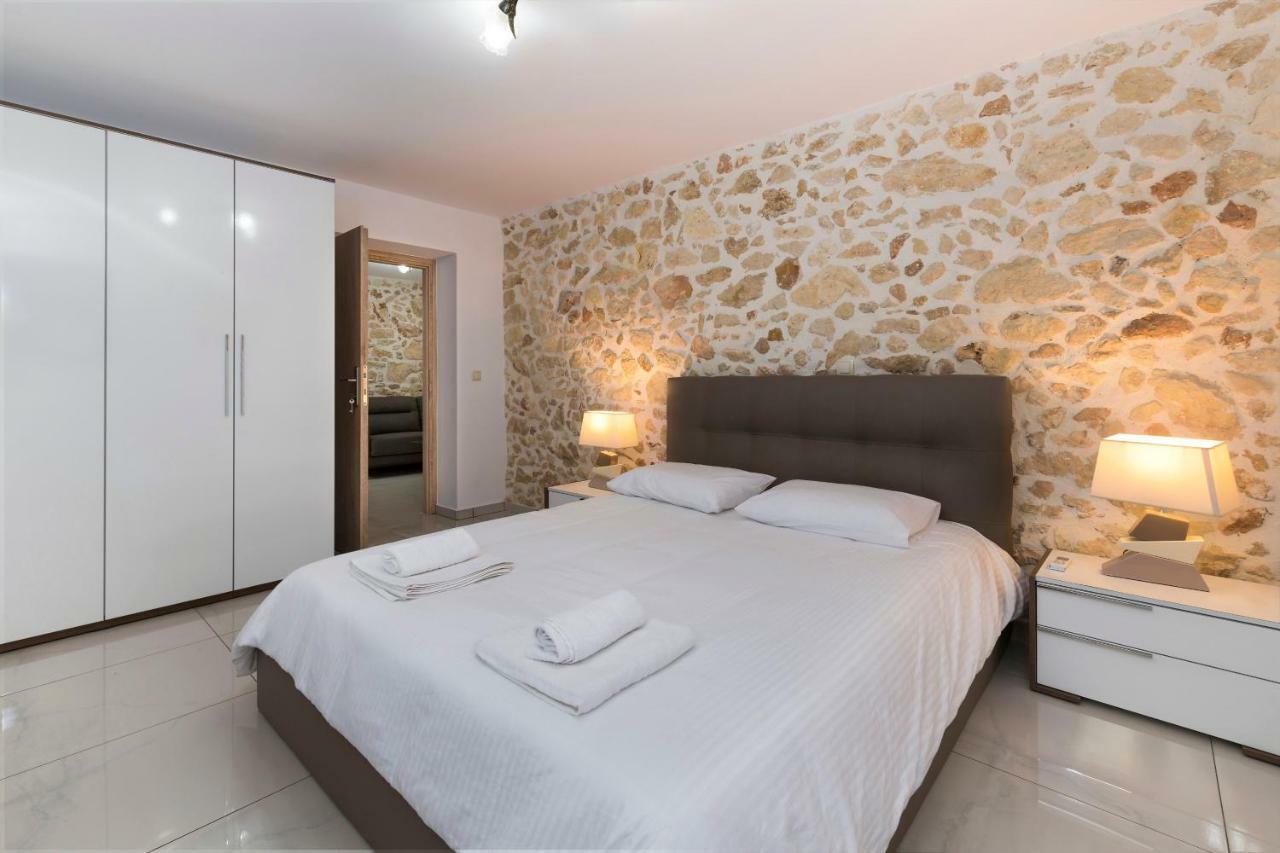 Wave Apartment Chania  Bagian luar foto
